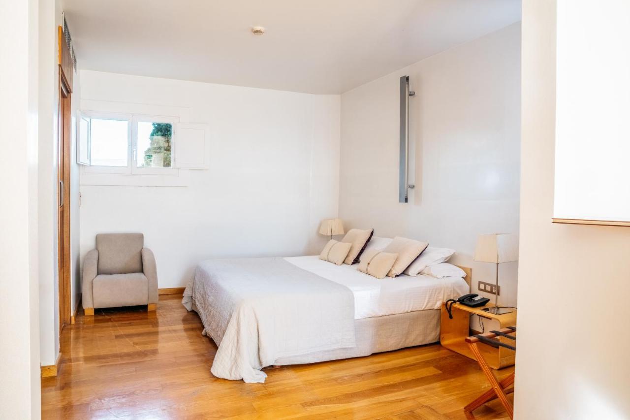 Hotel Boutique Mas Passamaner La Selva del Camp Ngoại thất bức ảnh