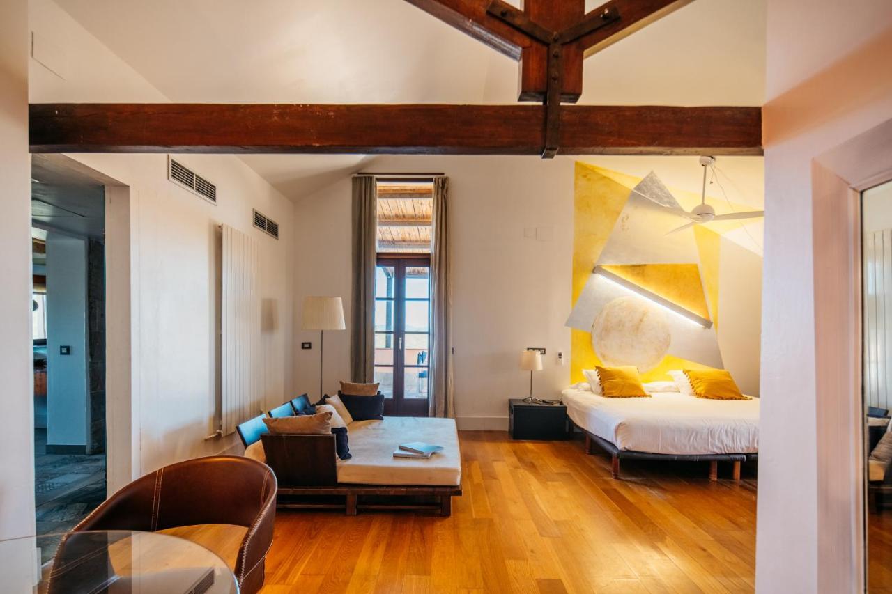 Hotel Boutique Mas Passamaner La Selva del Camp Ngoại thất bức ảnh