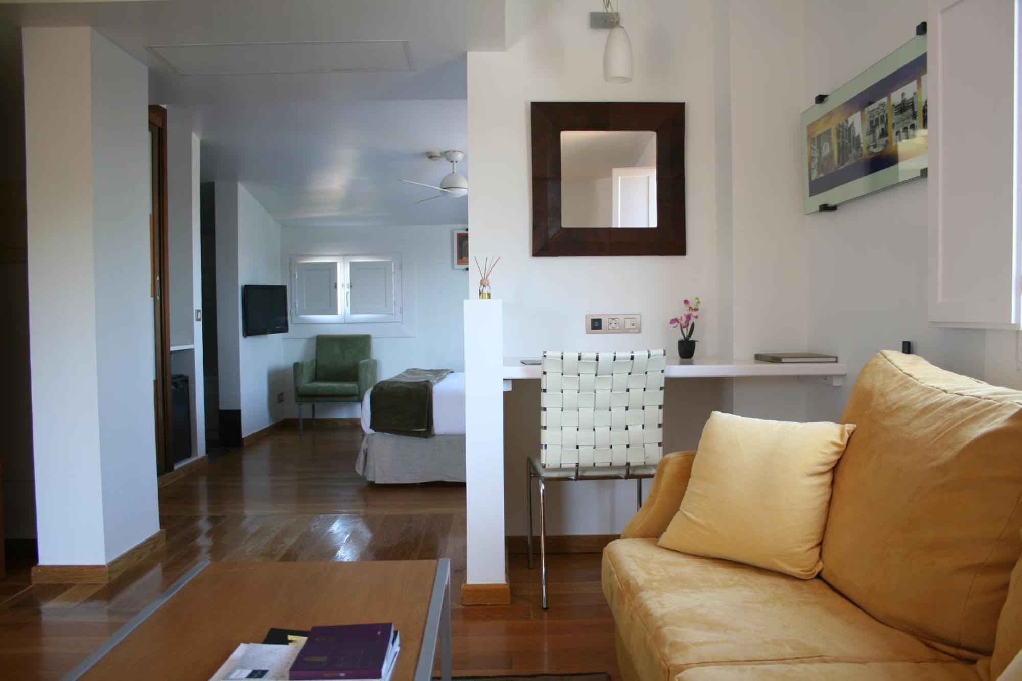 Hotel Boutique Mas Passamaner La Selva del Camp Ngoại thất bức ảnh